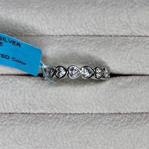 R030 | Heart Cut Moissanite Eternity Band